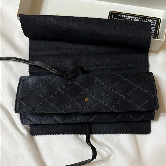 Rare Chanel Black Silk and Leather Jewelry Case - Picture 2 of 10